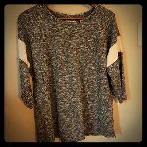 Maurices 3/4 Sleeve Grey Top, XL, NWT